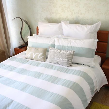 Sunflower Court Bed And Breakfast Gaborone Extérieur photo