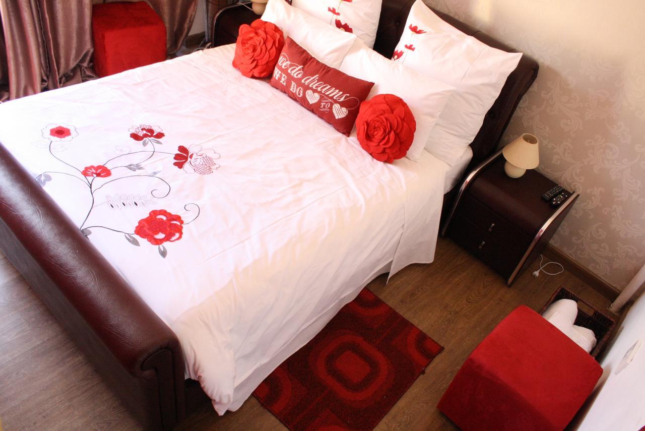 Sunflower Court Bed And Breakfast Gaborone Extérieur photo