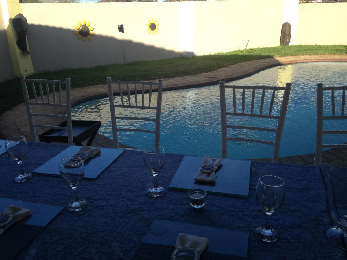 Sunflower Court Bed And Breakfast Gaborone Extérieur photo